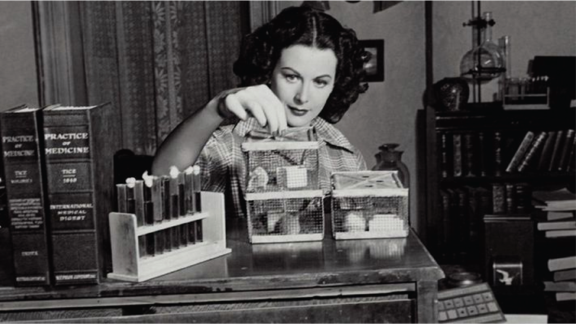 1 Hedy Lamar in home lab
