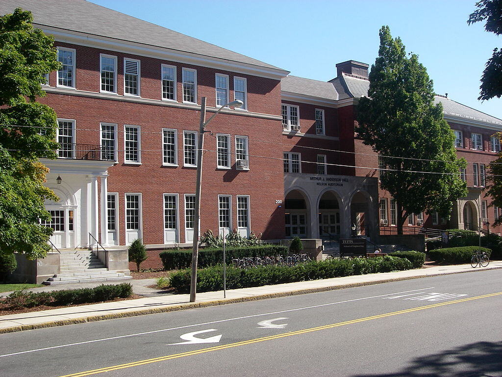 AndersonHall_Tufts Univ