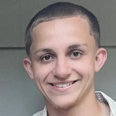 Julian Estevez 400x400