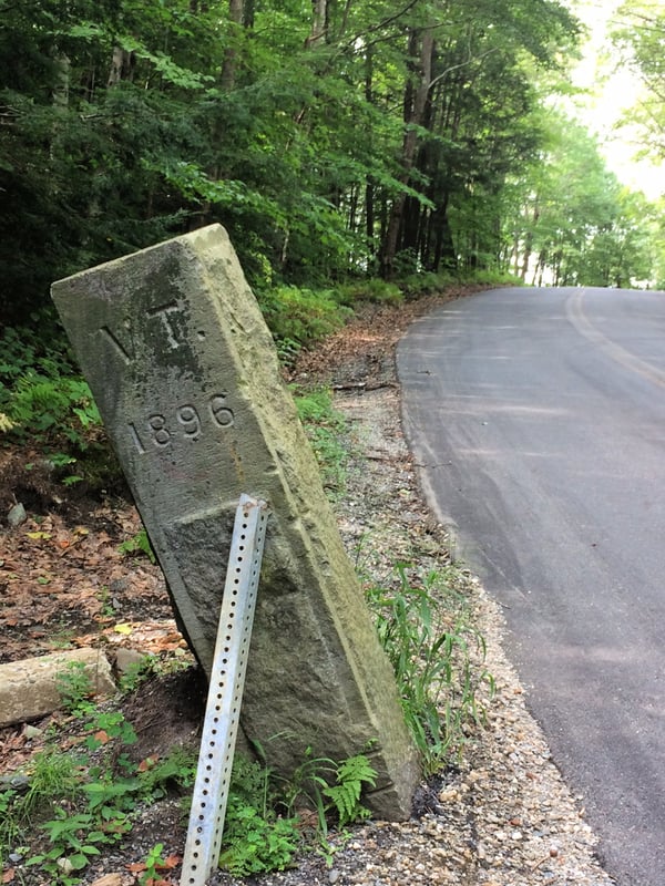 VT-MA Border Marker